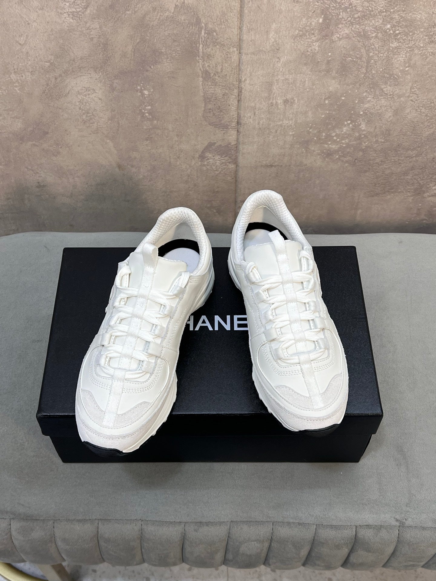 C-Sneakers