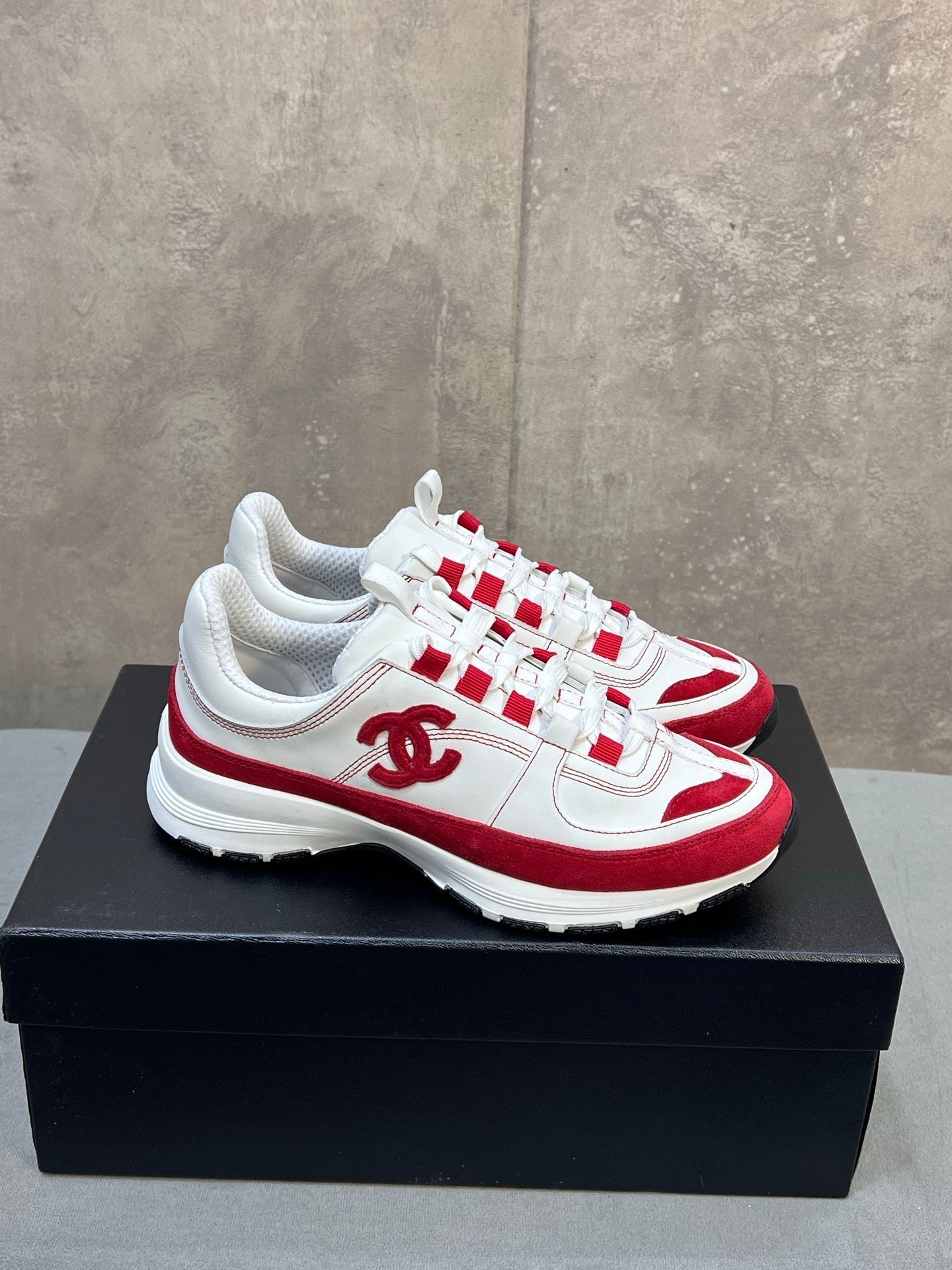 C-Sneakers
