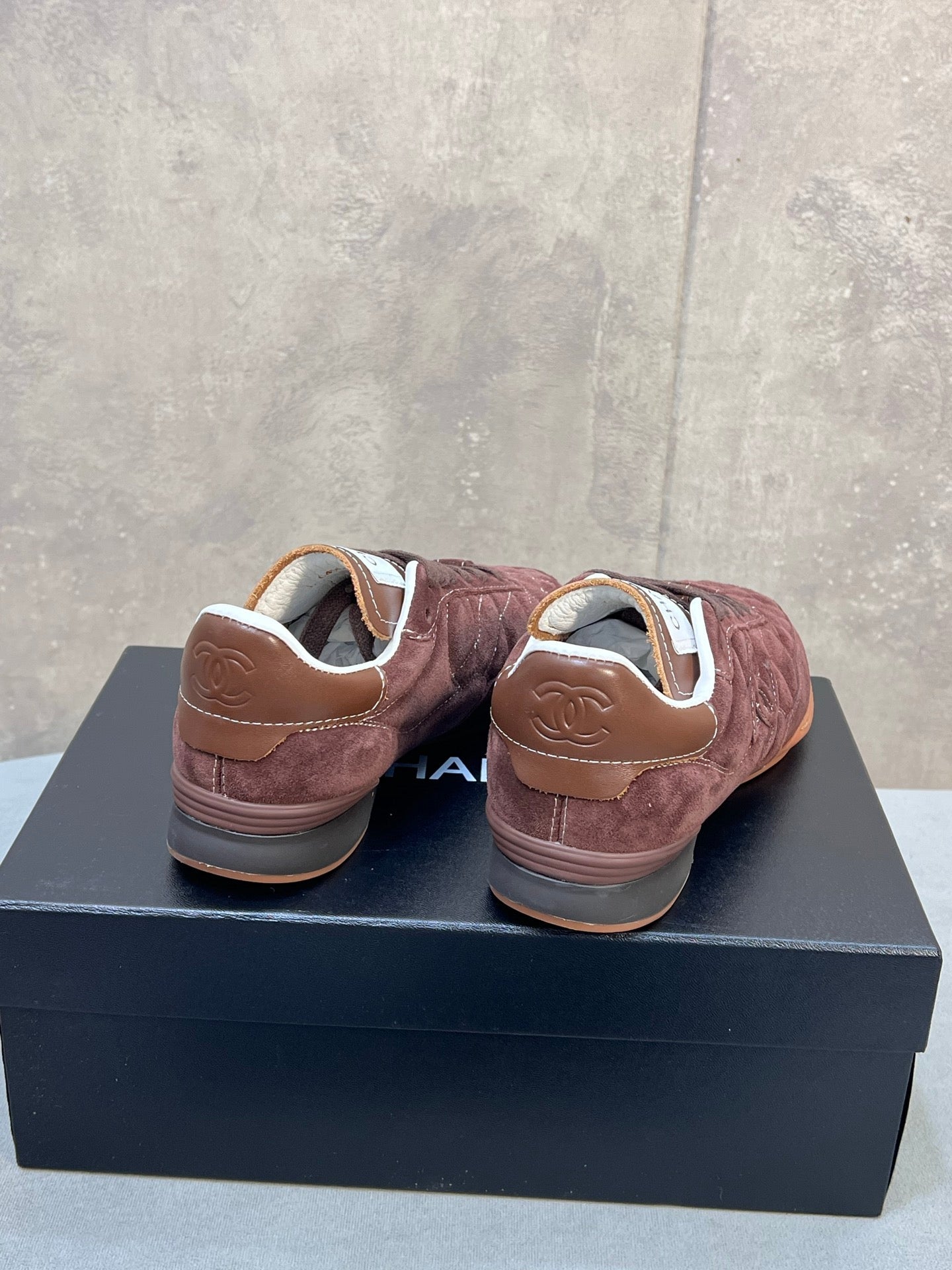 C-Sneakers