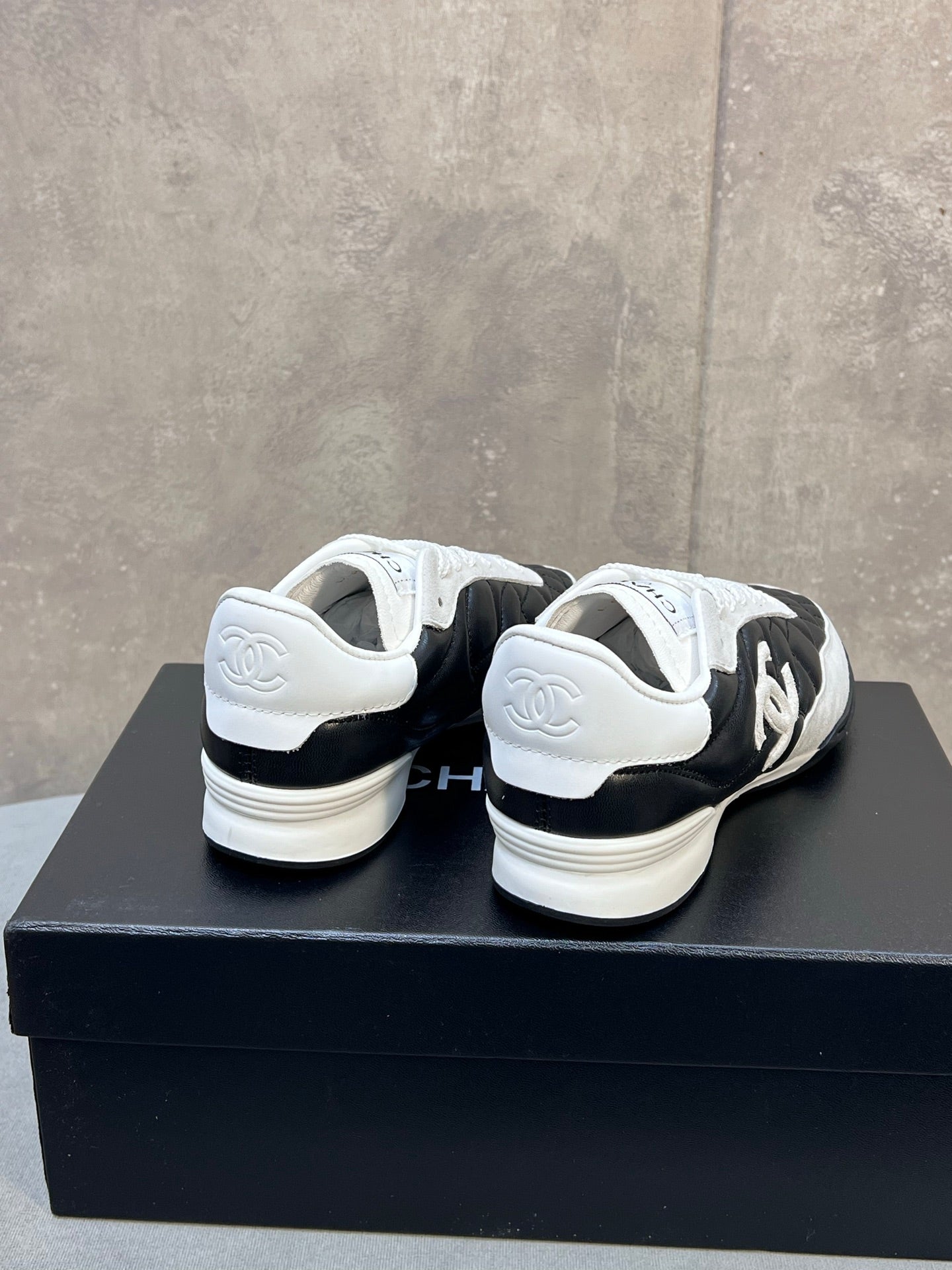 C-Sneakers