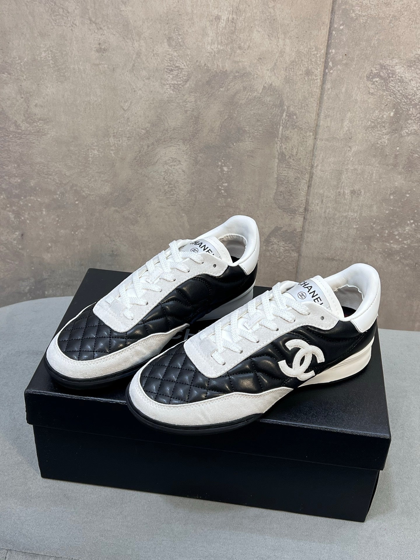 C-Sneakers