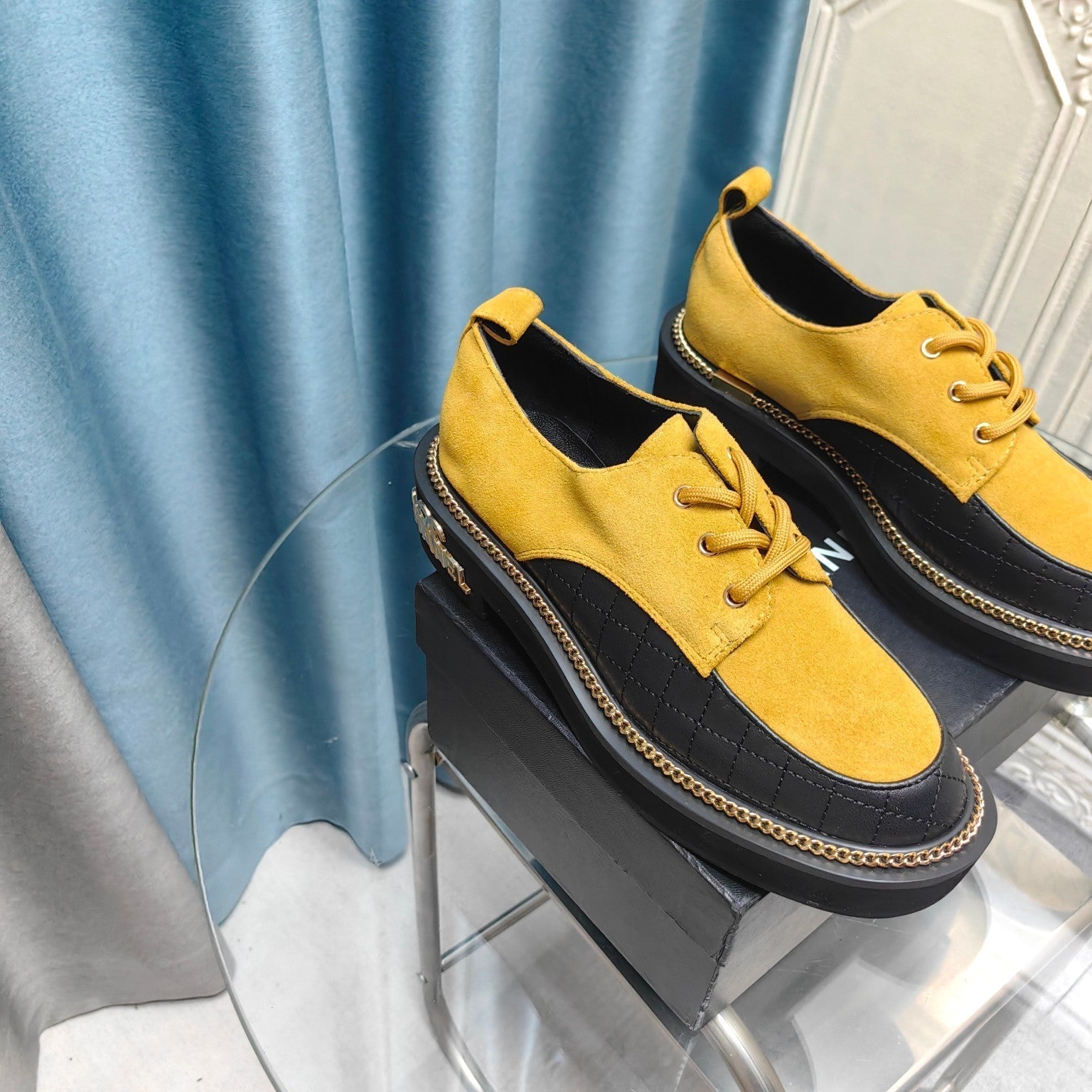 C-Sneakers