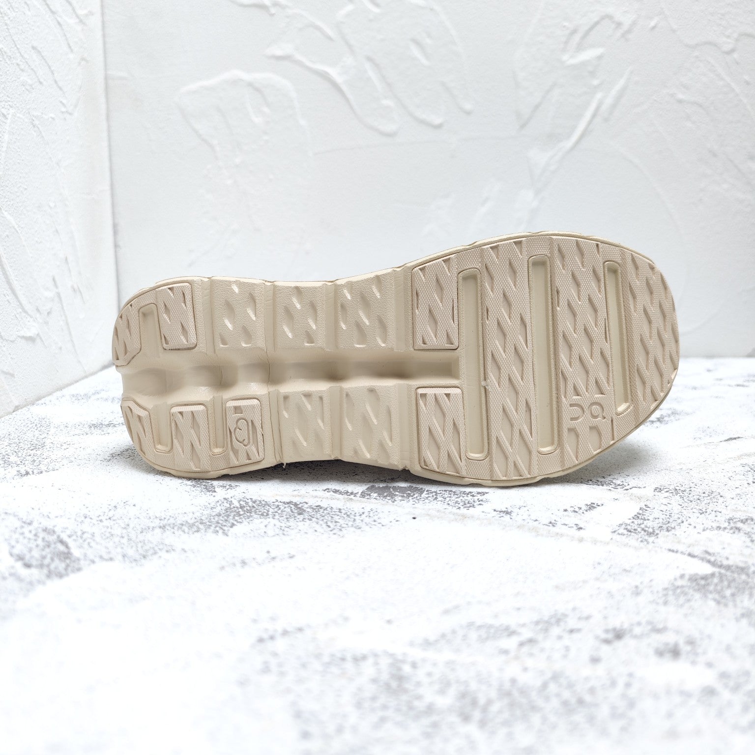L2-Sneakers