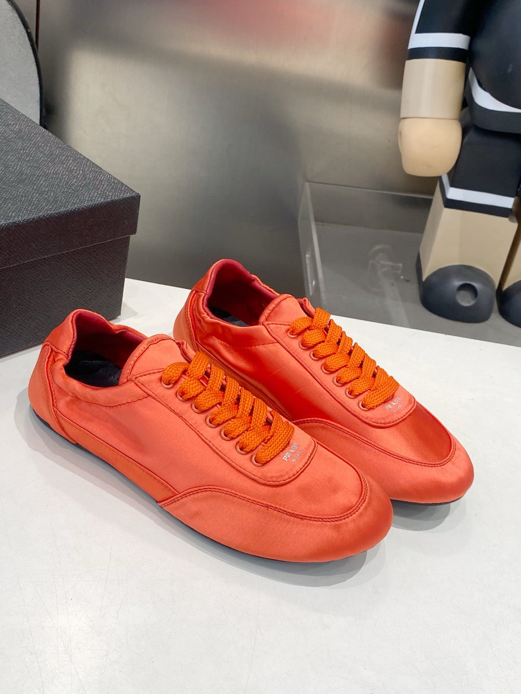 P-Sneakers