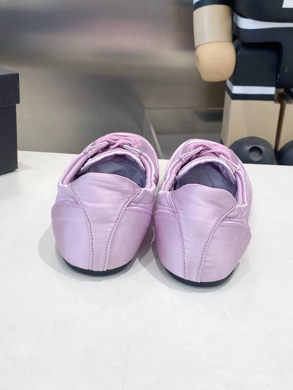 P-Sneakers