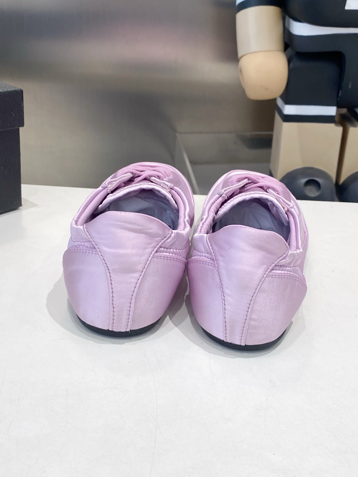 P-Sneakers