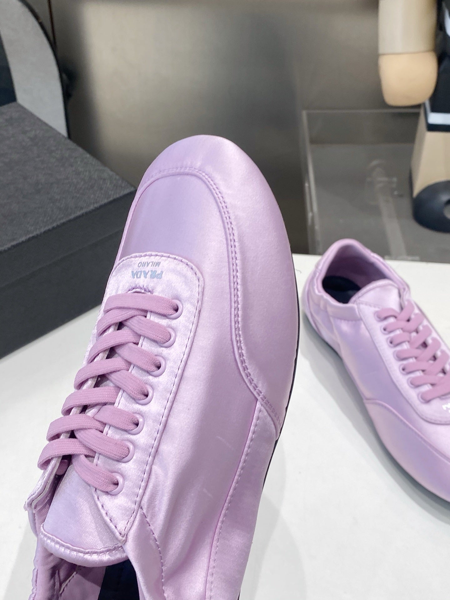 P-Sneakers