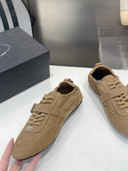 P-Sneakers