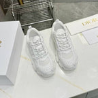 D-Sneakers