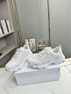D-Sneakers