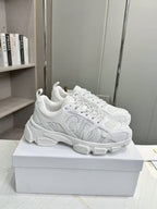 D-Sneakers