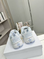 D-Sneakers