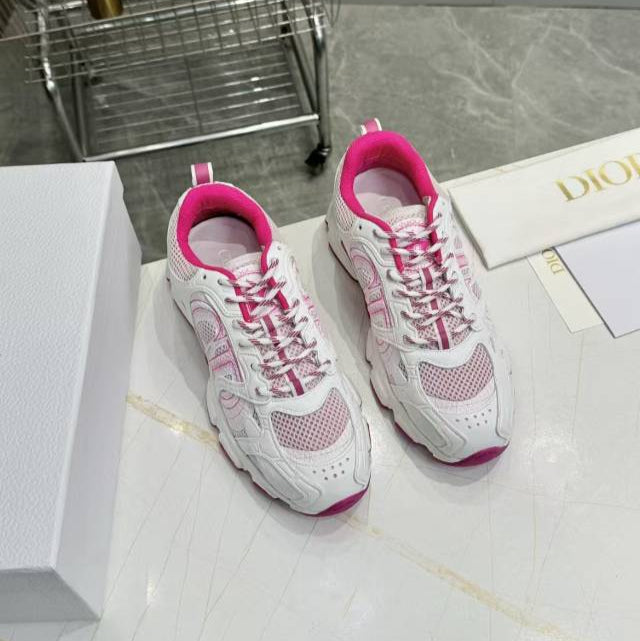 D-Sneakers