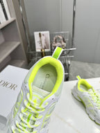 D-Sneakers