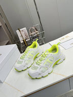 D-Sneakers