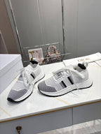 D-Sneakers