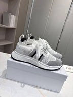 D-Sneakers