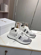 D-Sneakers