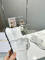 D-Sneakers