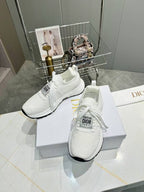 D-Sneakers