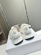 D-Sneakers