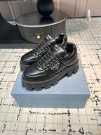 P-Sneakers
