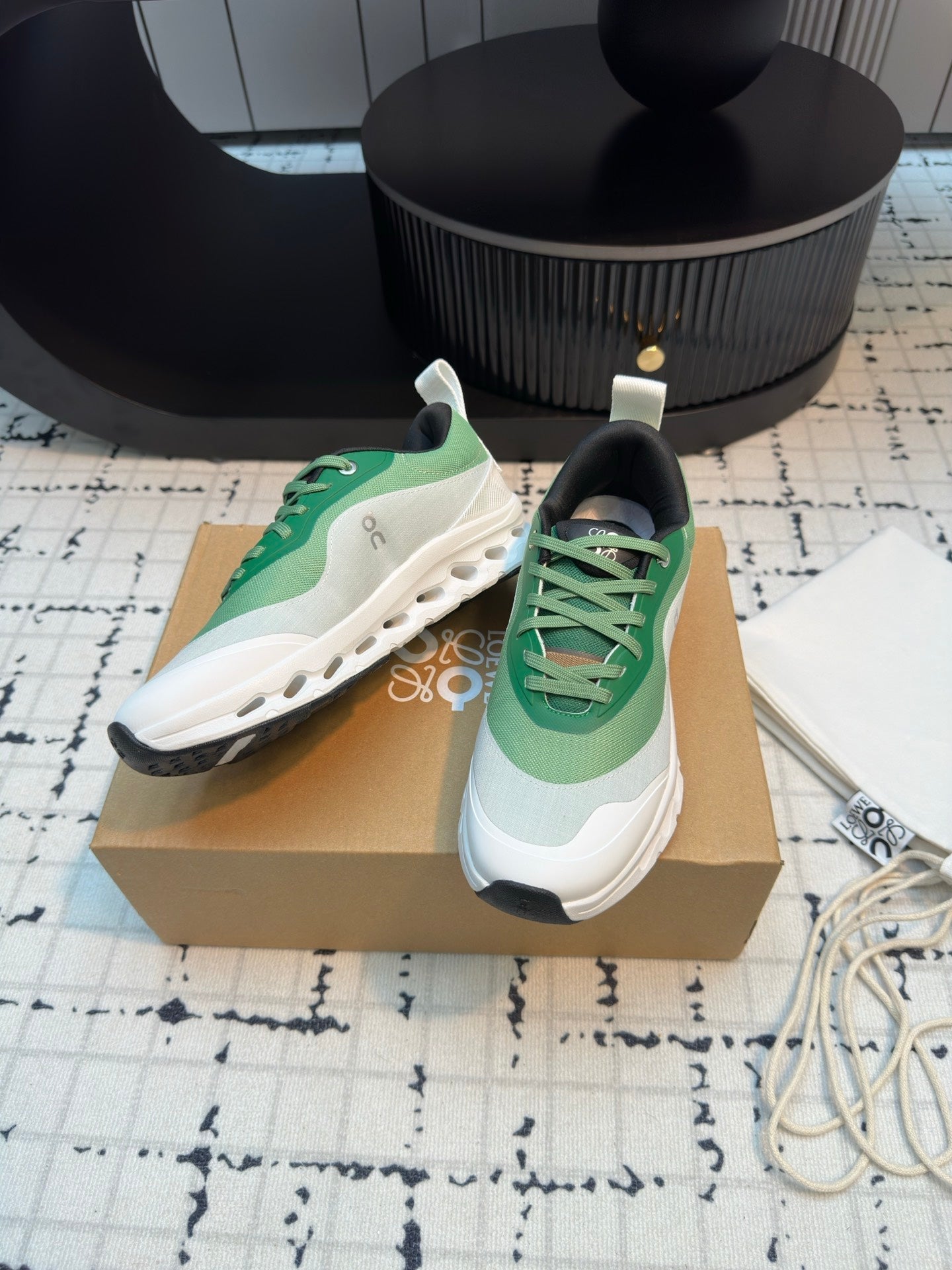 L2-Sneakers
