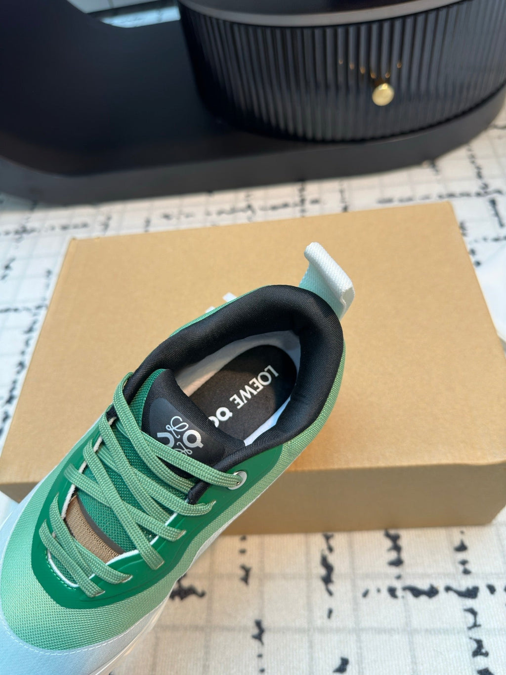L2-Sneakers