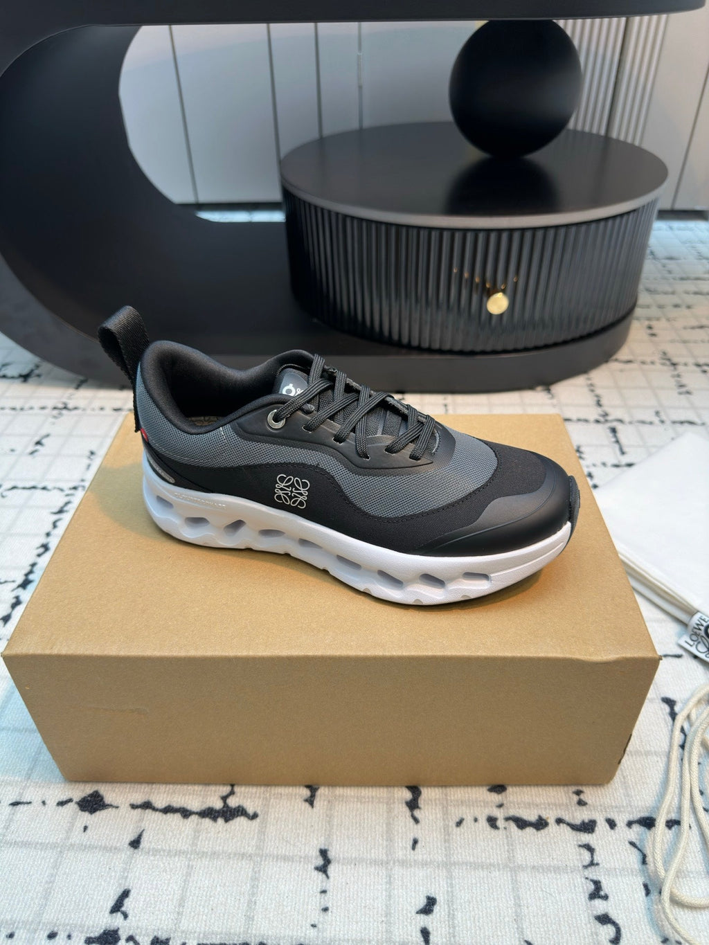 L2-Sneakers