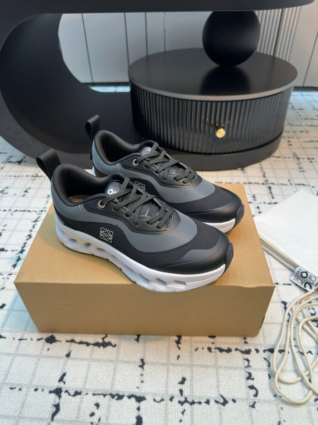 L2-Sneakers