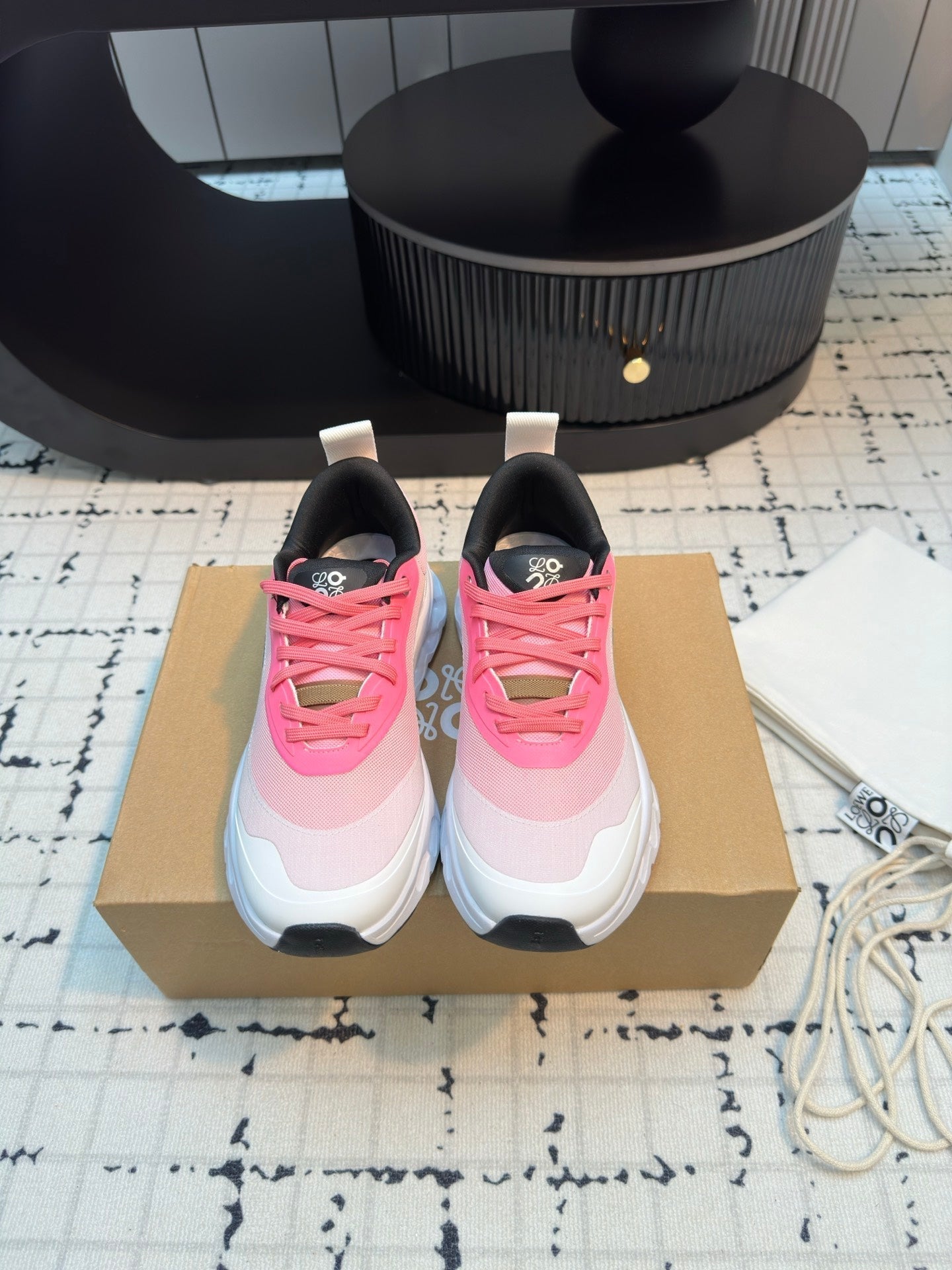 L2-Sneakers