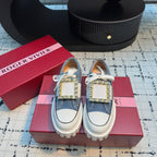 R-Sneakers