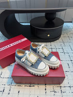 R-Sneakers