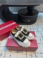 R-Sneakers