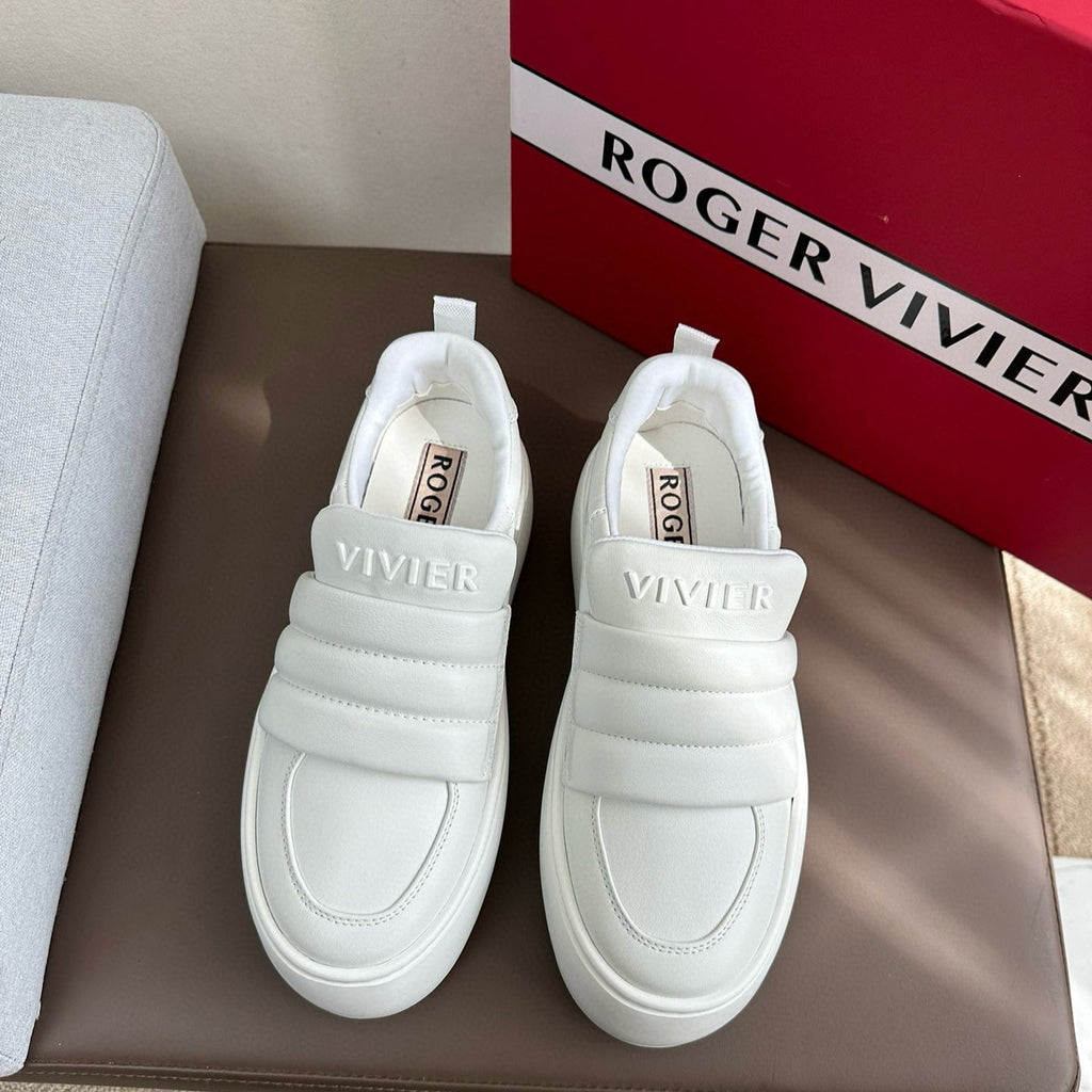 R-Sneakers