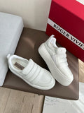 R-Sneakers