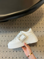 R-Sneakers