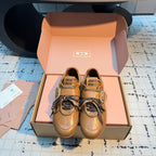 M-Sneakers