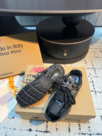 M-Sneakers
