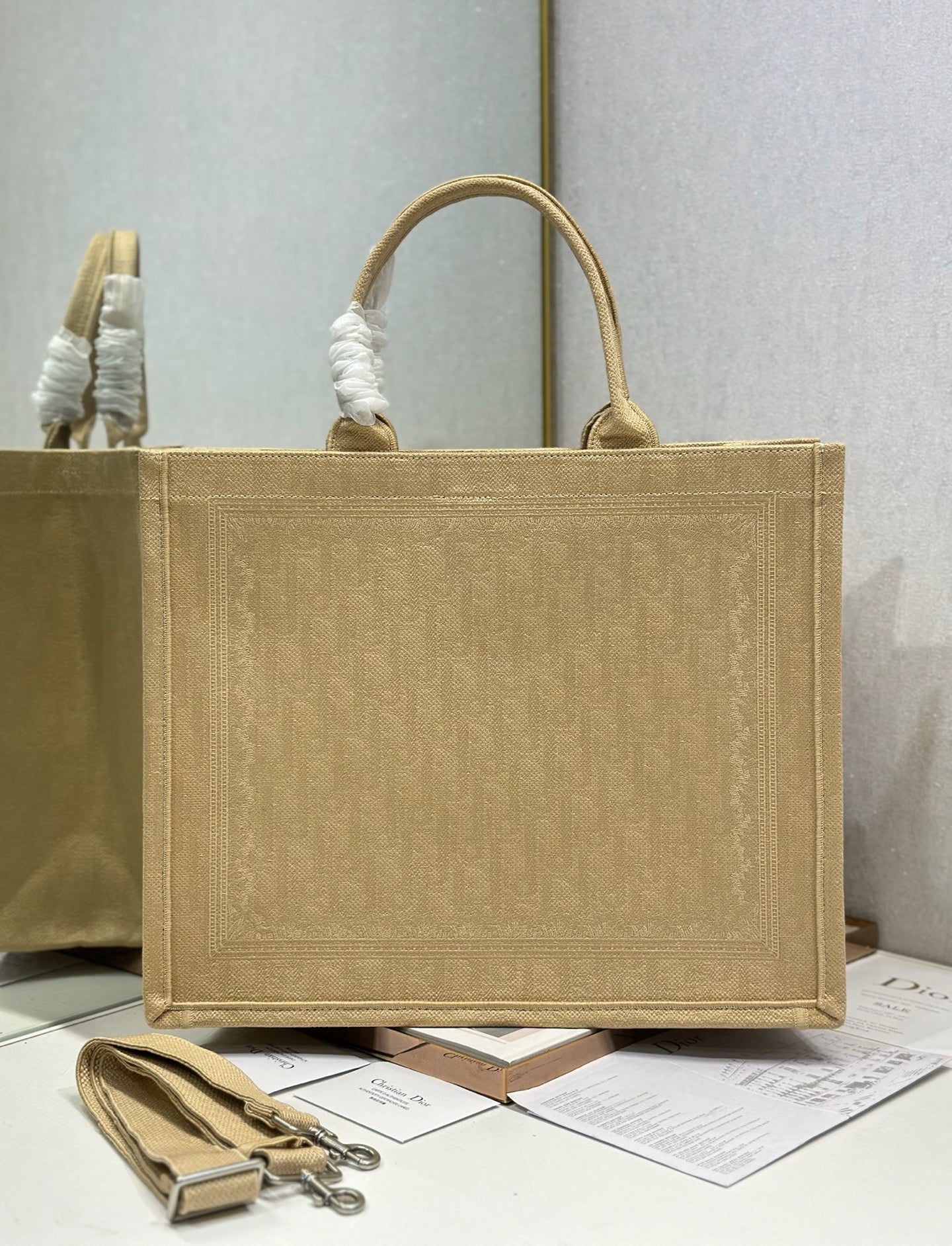 D-Book Tote