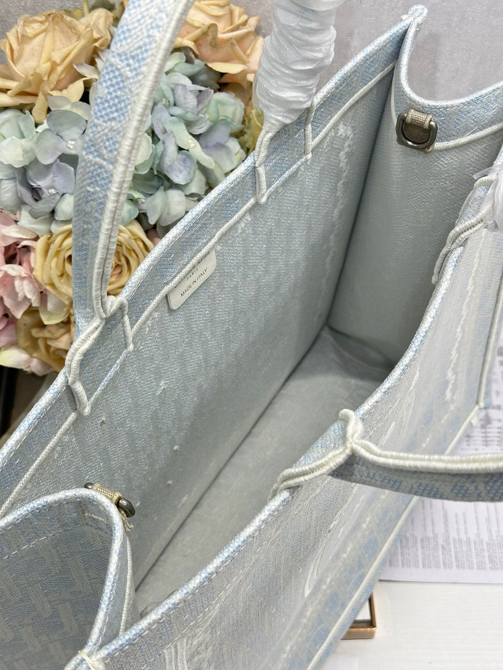 D-Book Tote