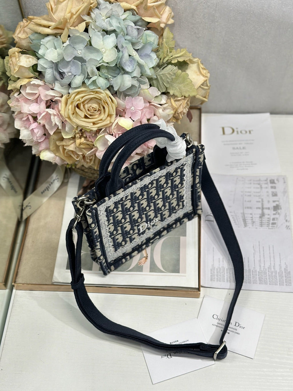 D-Book Tote