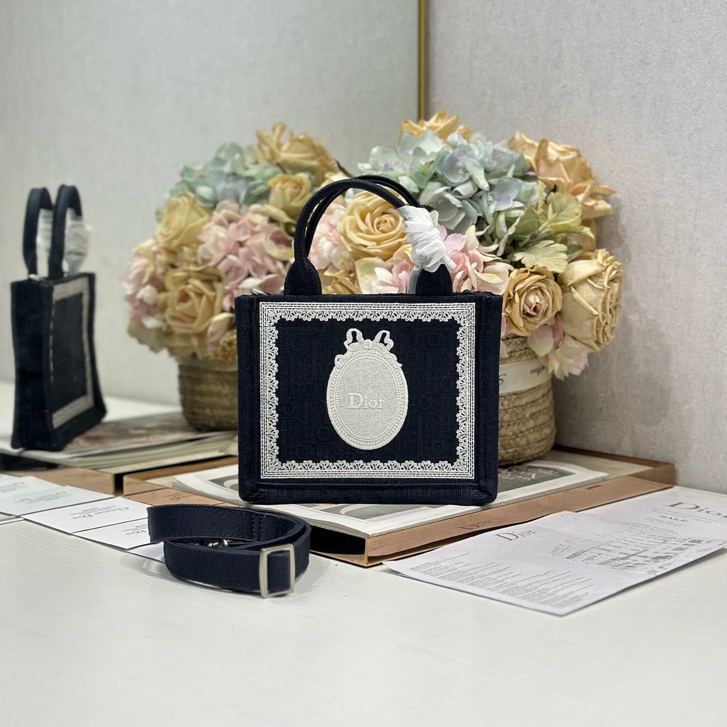 D-Book Tote