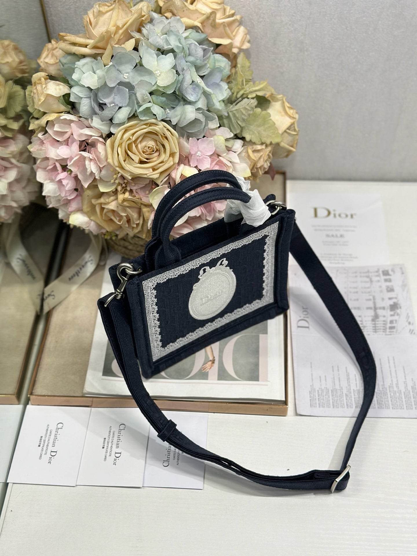 D-Book Tote