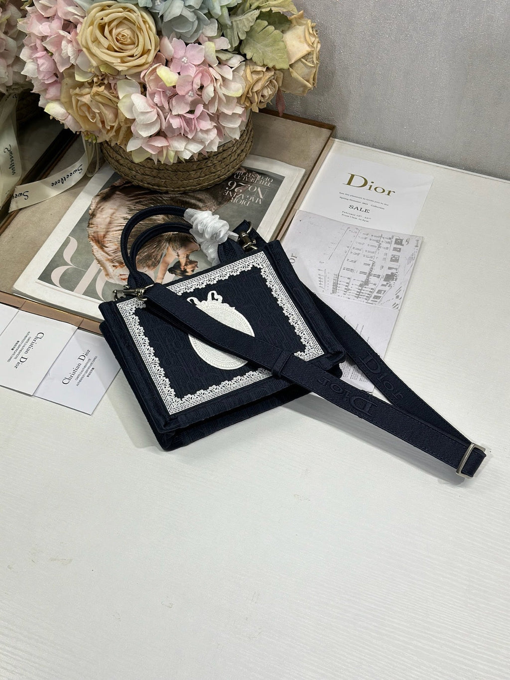 D-Book Tote
