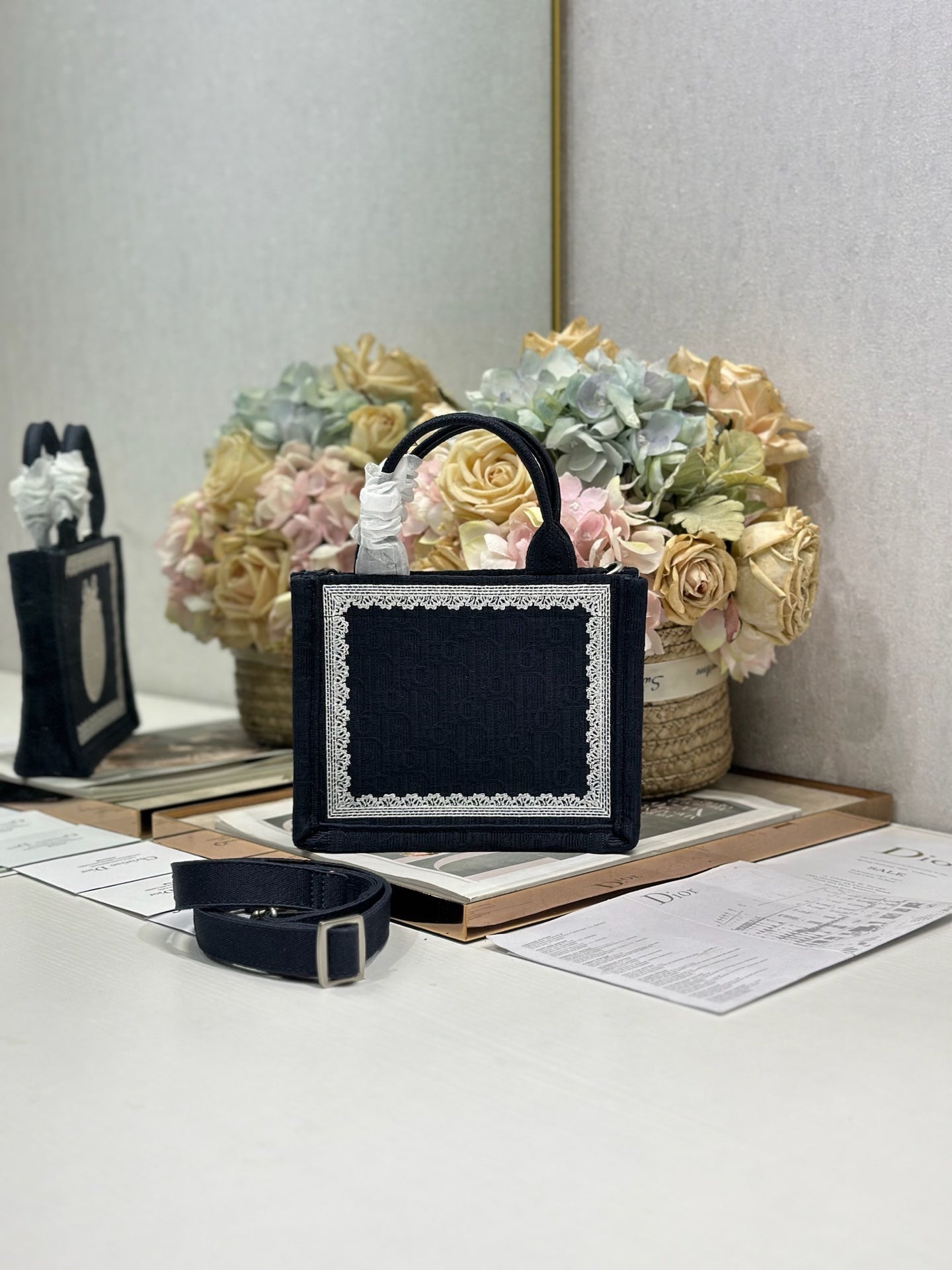 D-Book Tote