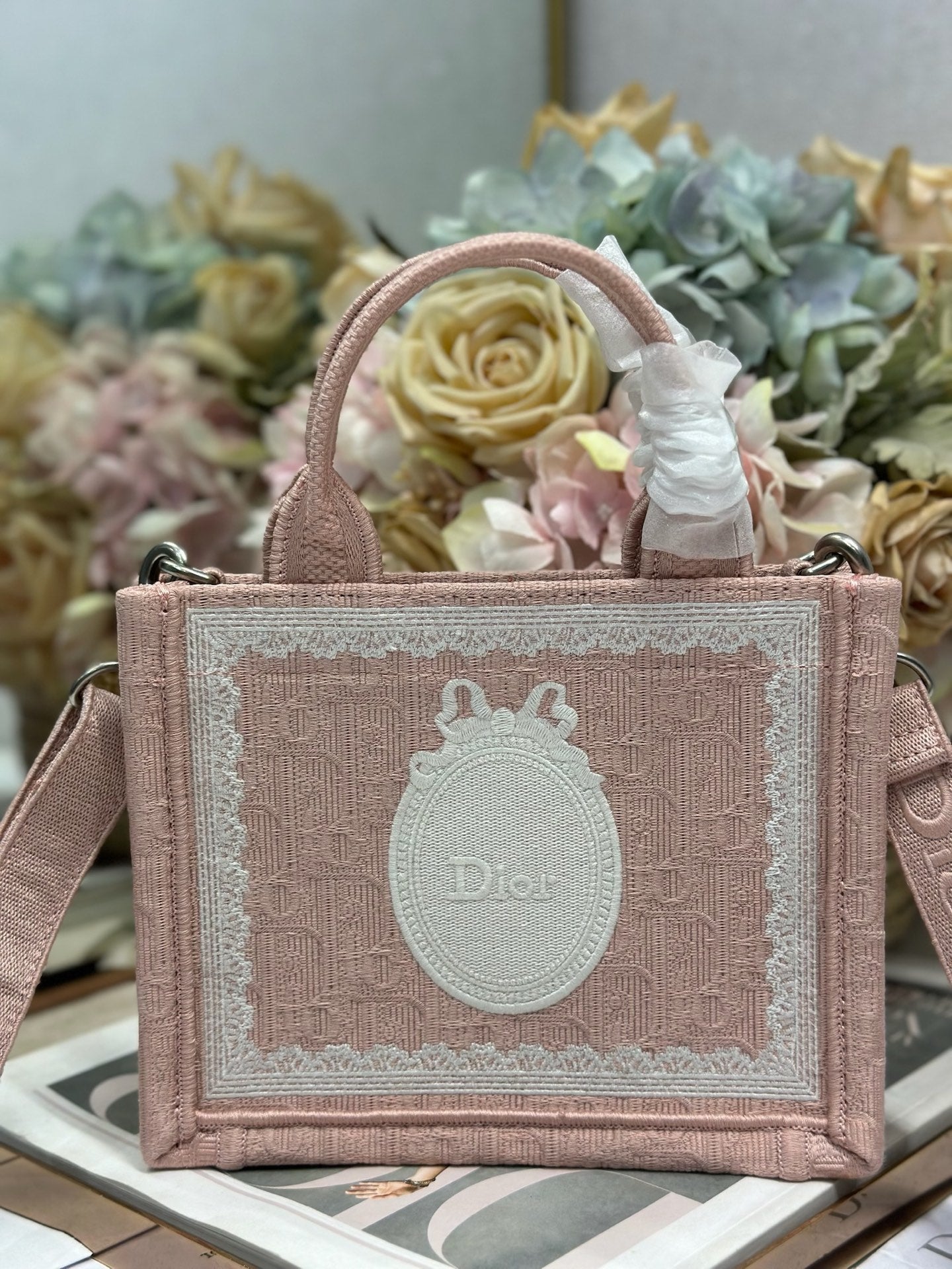 D-Book Tote