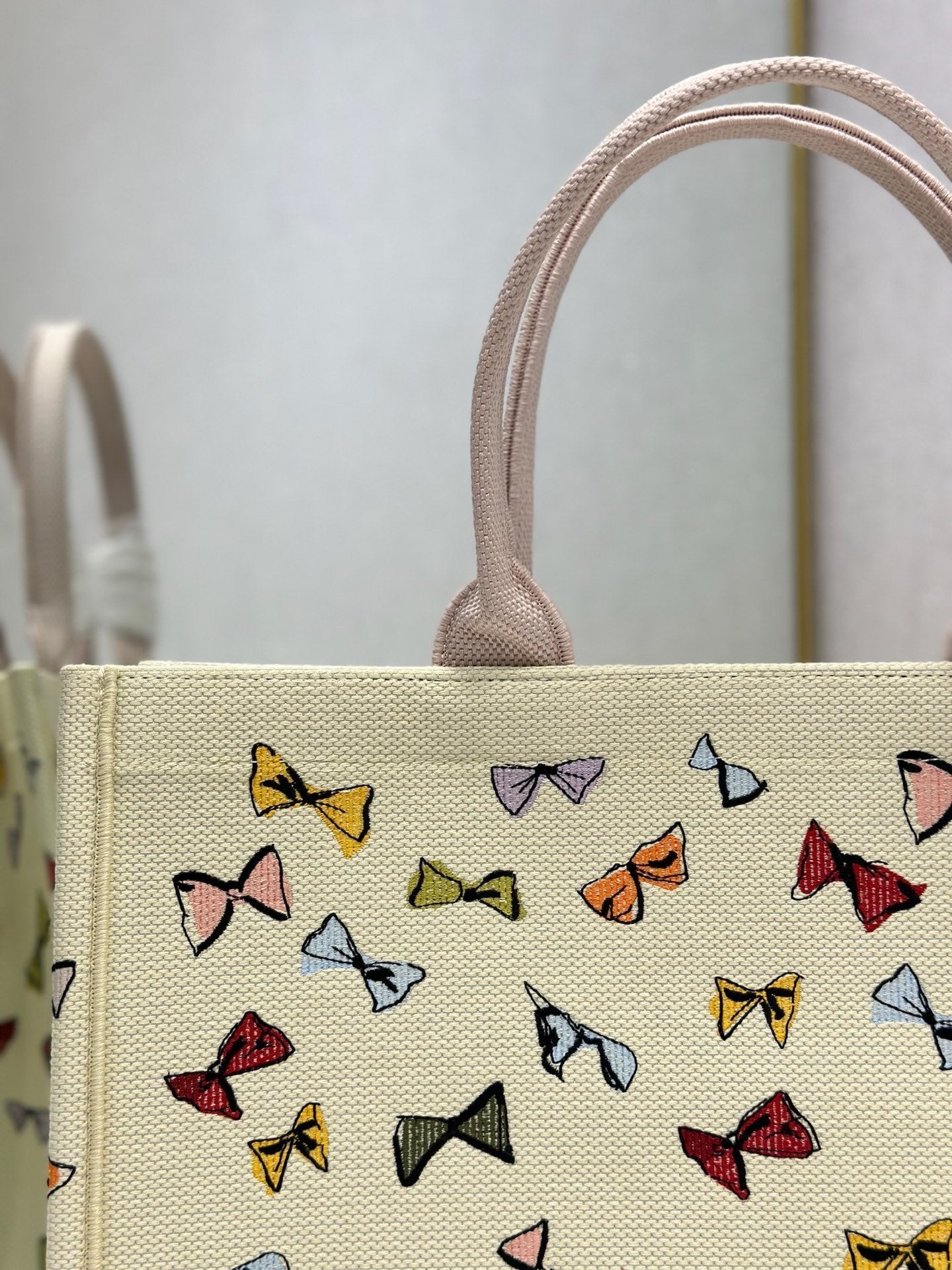 D-Book Tote