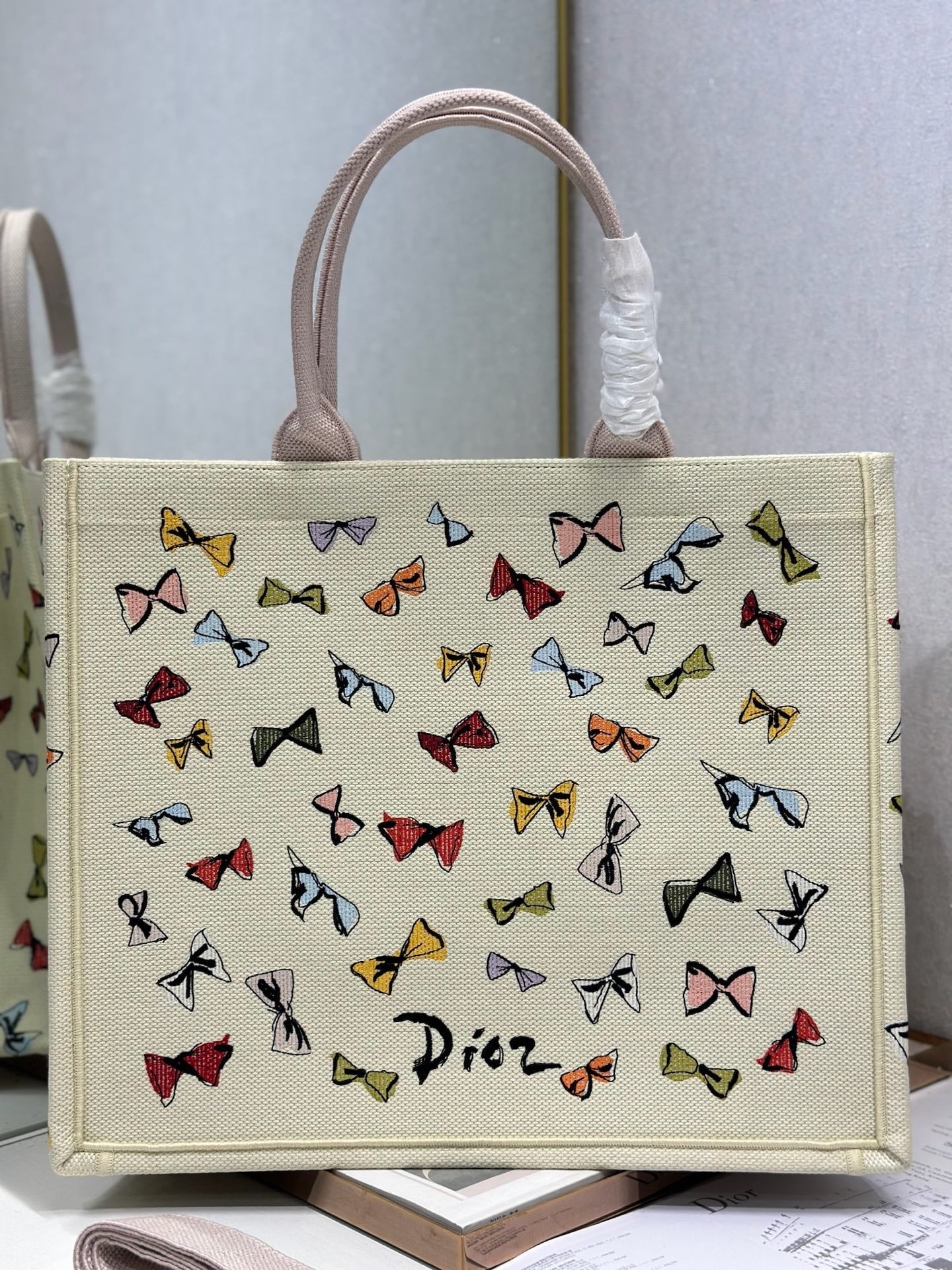 D-Book Tote