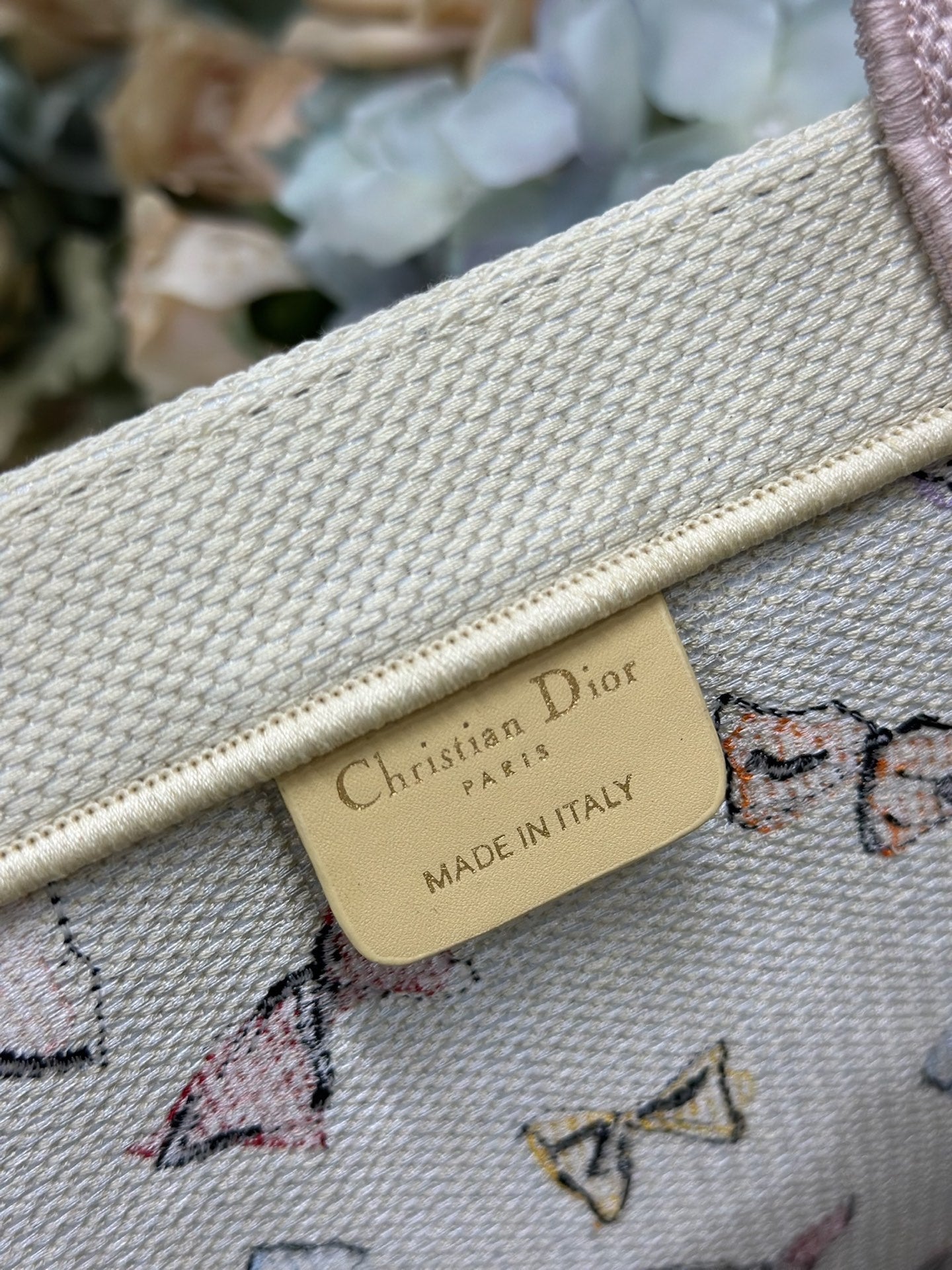 D-Book Tote